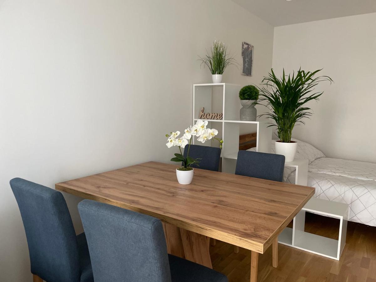 55 M2 Stylish Apartment With Balcony & Parking Вена Экстерьер фото